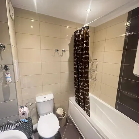 Sea Diamond 2-bedroom In Sunny Apartament *